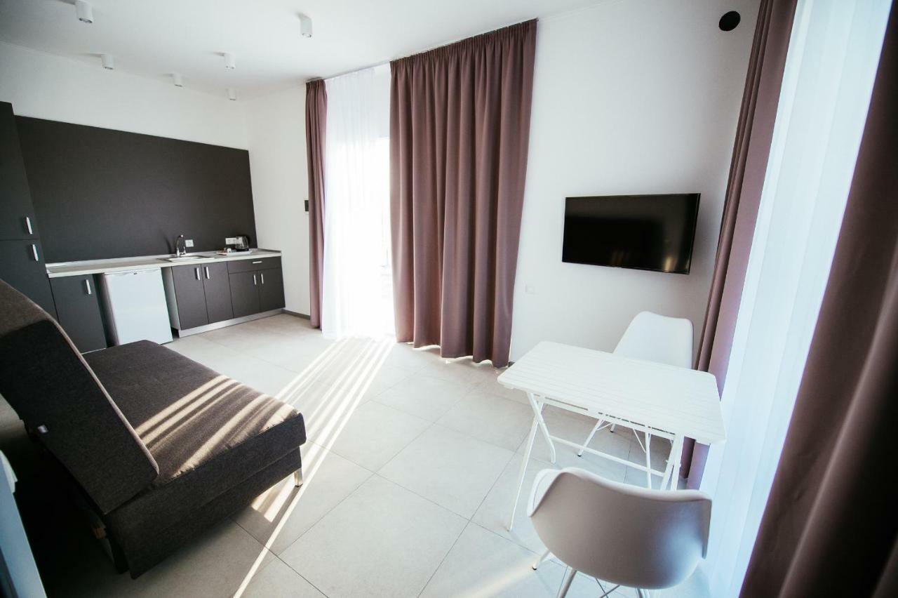 Hotel Zigzag à Zatoka Extérieur photo